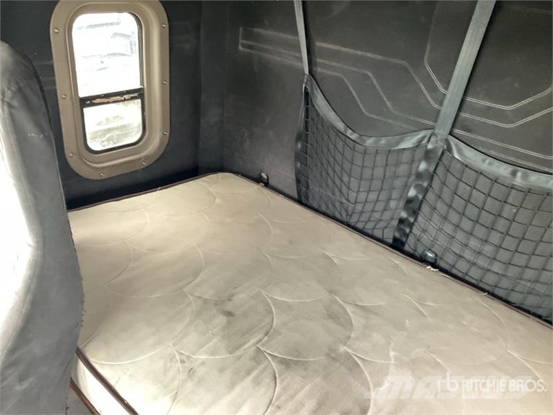 Freightliner Cascadia 125 Truck Tractor Units