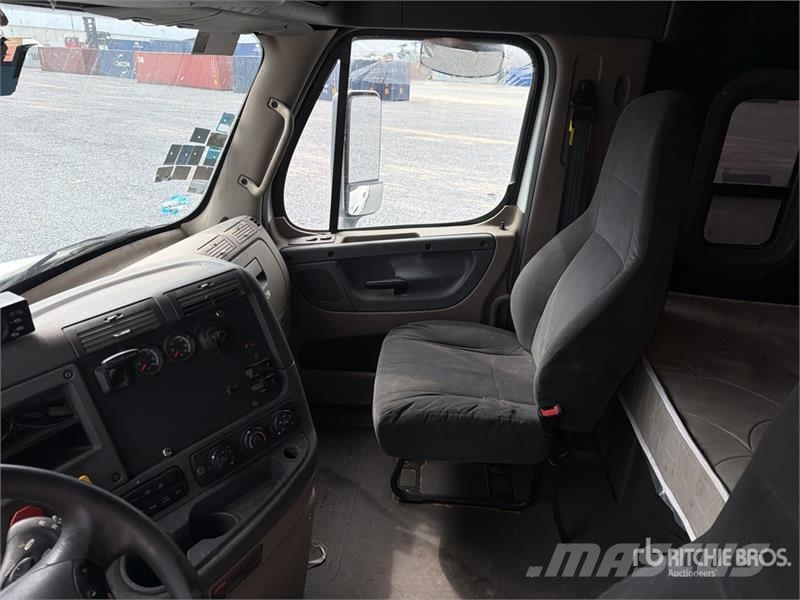 Freightliner Cascadia 125 曳引機組件