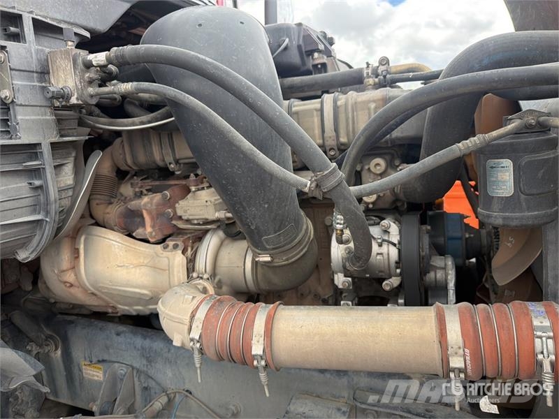 Freightliner Cascadia 125 6x4 Tractocamion con Dormitorio / T/A Sattelzugmaschinen