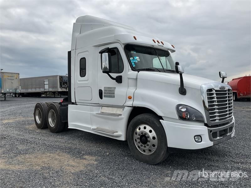 Freightliner Cascadia 125 Vlačilci