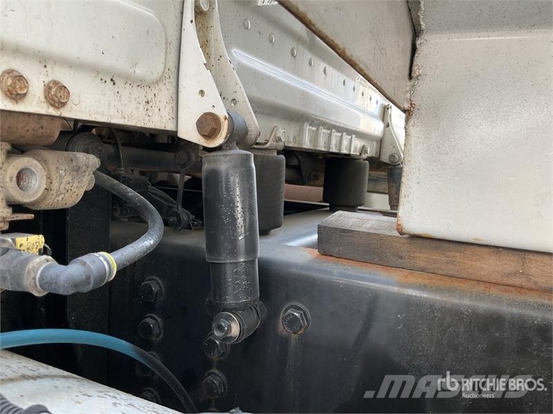 Freightliner Cascadia 20000 L 6x4 Camion Pipa de Agua / Water T Ūdens mašīnas