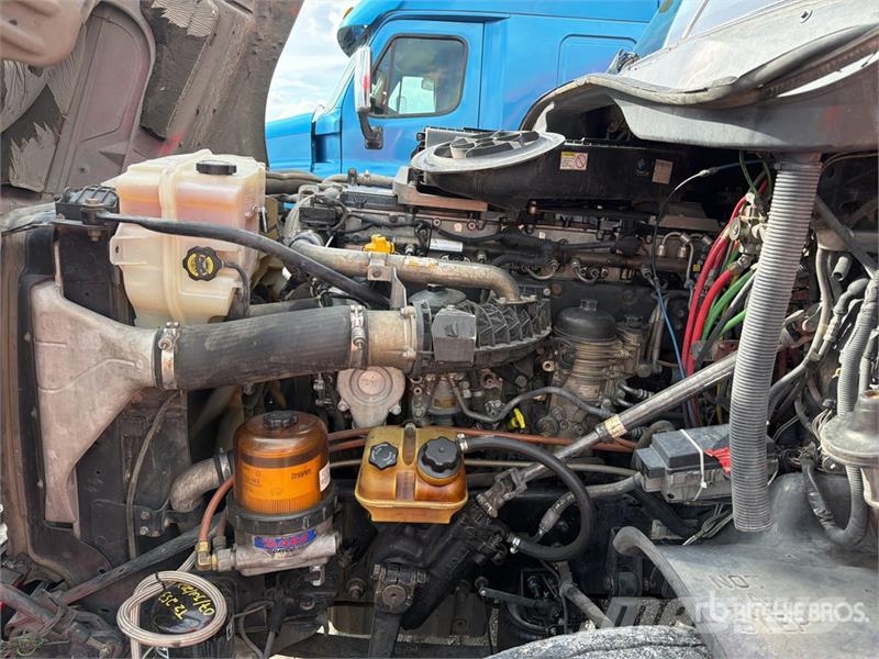 Freightliner Cascadia 125 6x4 Tractocamion con Dormitorio / T/A Naudoti vilkikai