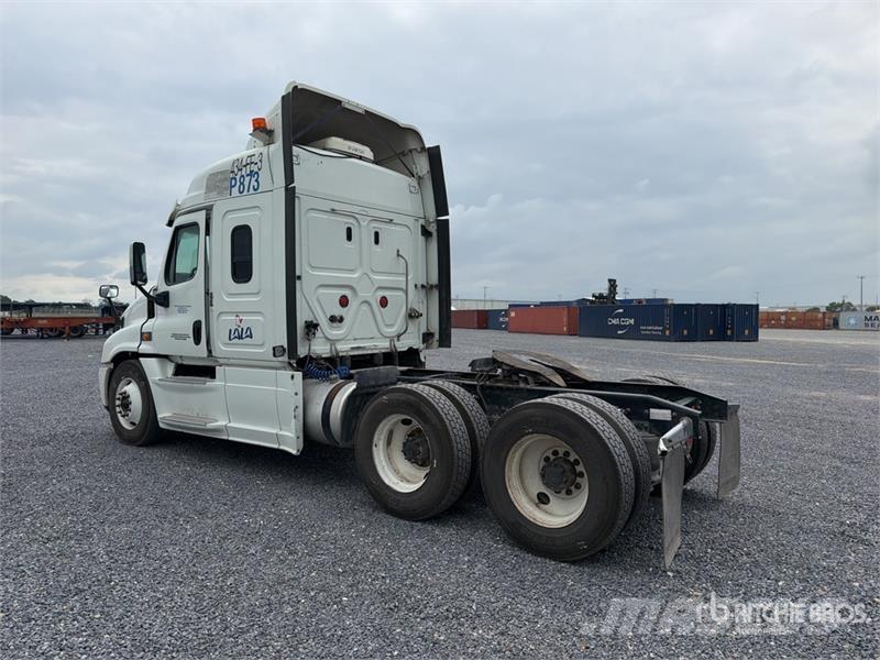 Freightliner Cascadia 125 曳引機組件