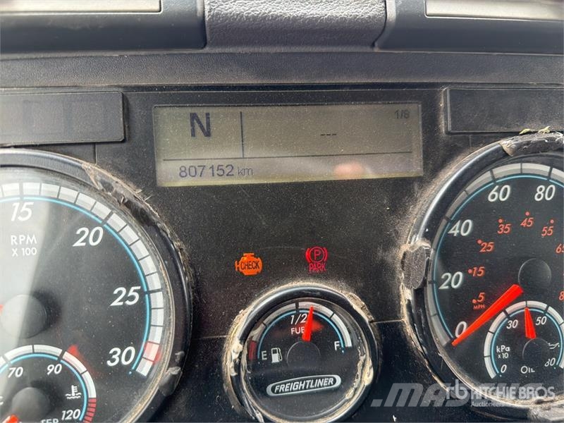 Freightliner Cascadia 125 6x4 Tractocamion con Dormitorio / T/A Cabezas tractoras