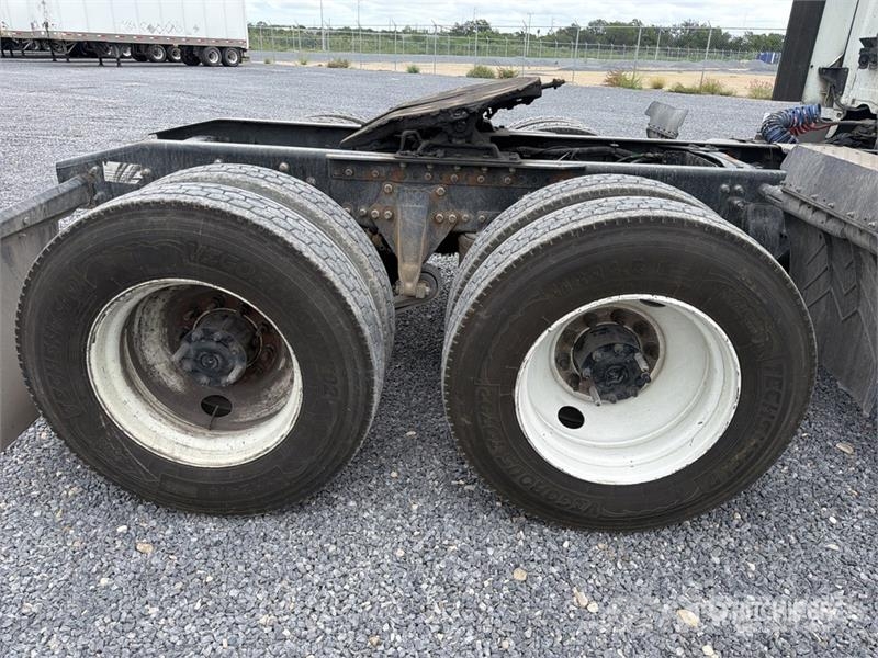 Freightliner Cascadia 125 Sadulveokid