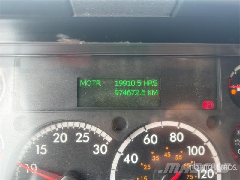 Freightliner Cascadia 125 6x4 Tractocamion con Dormitorio / T/A Tracteur routier