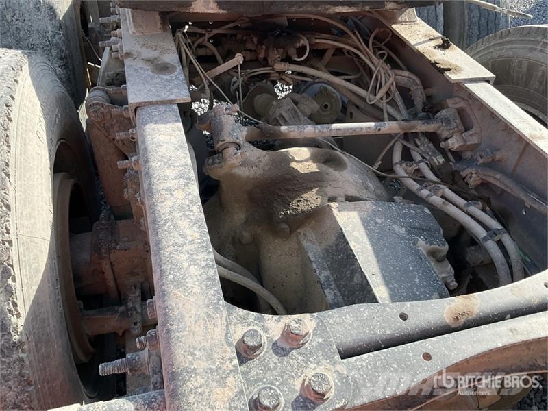 Freightliner Cascadia 6x4 Tractocamion con Dormitorio / T/A Sle Cabezas tractoras