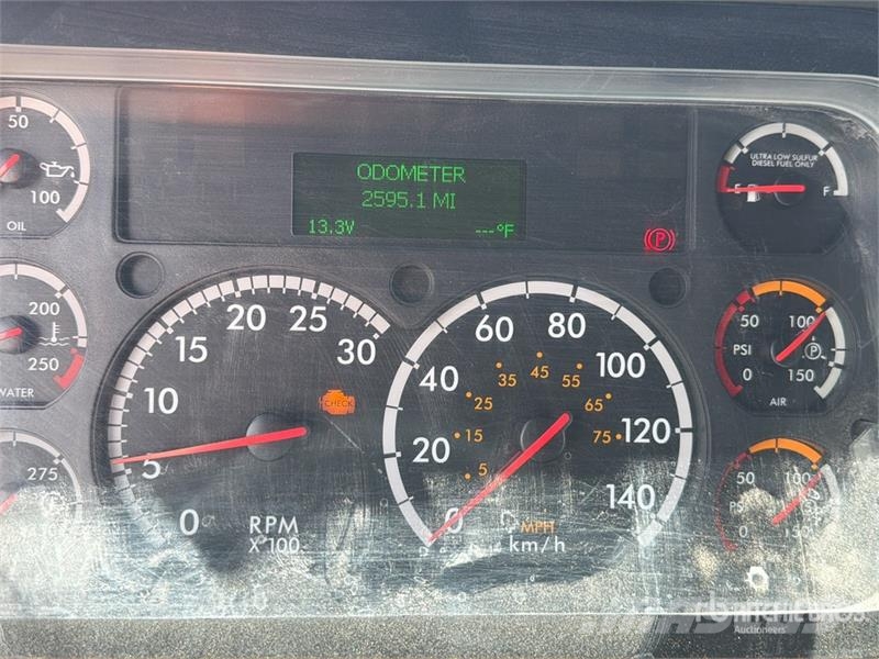 Freightliner Cascadia 6x4 Tractocamion con Dormitorio / T/A Sle Tractor Units