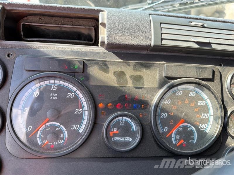 Freightliner Cascadia 125 6x4 Tractocamion con Dormitorio / T/A Sattelzugmaschinen