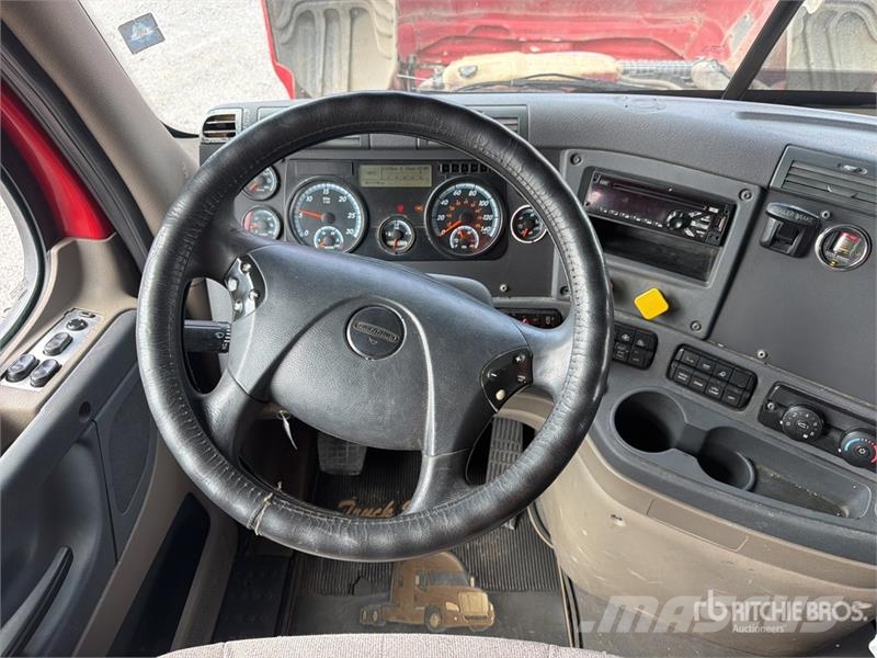 Freightliner Cascadia 125 6x4 Tractocamion con Dormitorio / T/A Tractor Units