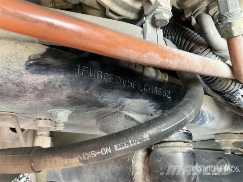 Freightliner Cascadia 20000 L 6x4 Camion Pipa de Agua / Water T Ūdens mašīnas