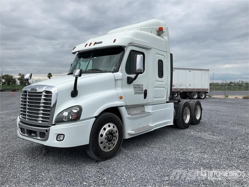 Freightliner Cascadia 125 Truck Tractor Units