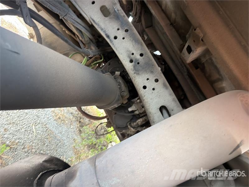 Freightliner Cascadia 125 6x4 Tractocamion con Dormitorio / T/A Cabezas tractoras