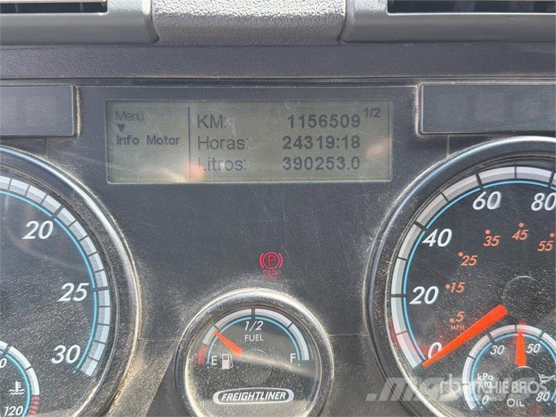 Freightliner Cascadia 125 6x2 Tractocamion con Dormitorio / T/A Cabezas tractoras