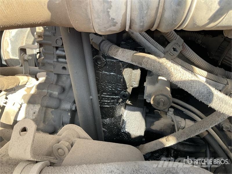 Freightliner Cascadia 6x4 Tractocamion con Dormitorio / T/A Sle Cabezas tractoras