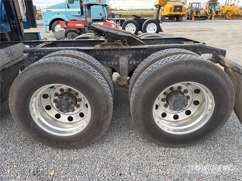 Freightliner Cascadia 125 6x4 Tractocamion con Dormitorio / T/A Sattelzugmaschinen