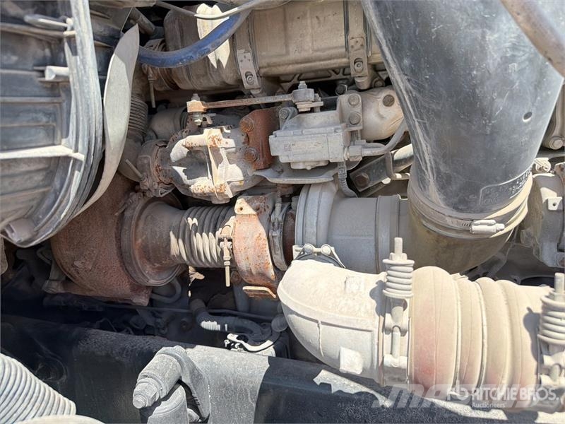 Freightliner Cascadia 125 6x2 Tractocamion con Dormitorio / T/A Cabezas tractoras