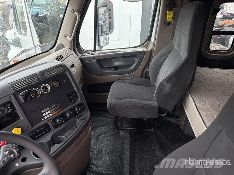 Freightliner Cascadia 125 曳引機組件