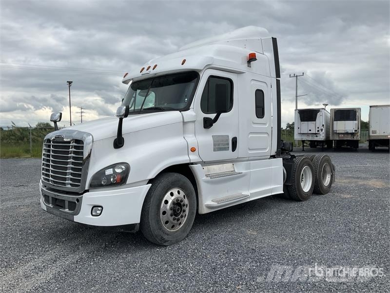 Freightliner Cascadia 125 Vlačilci