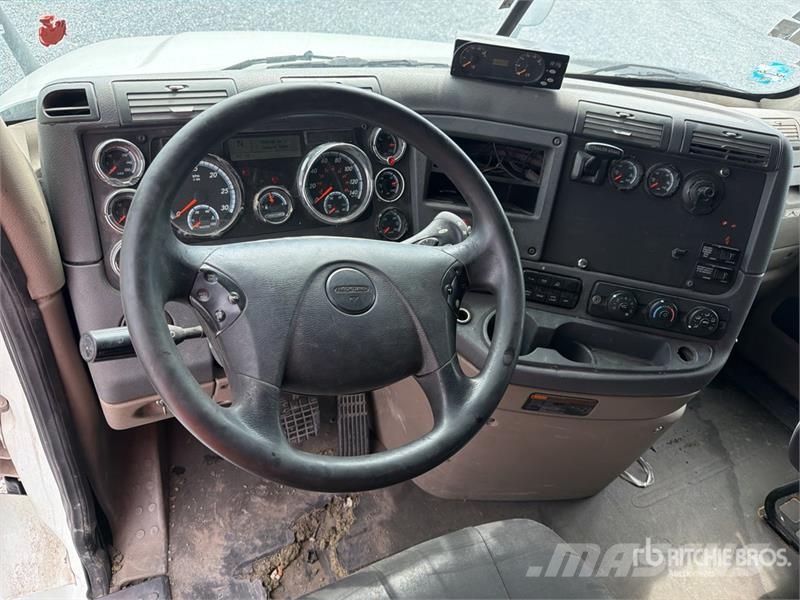 Freightliner Cascadia 125 曳引機組件