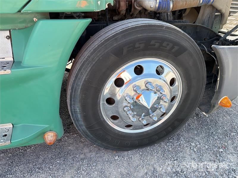 Freightliner Cascadia 125 6x4 Tractocamion con Dormitorio / T/A Cabezas tractoras