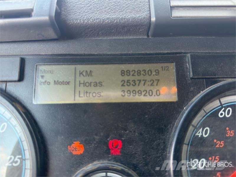 Freightliner Cascadia 125 6x4 Tractocamion con Dormitorio / T/A Cabezas tractoras