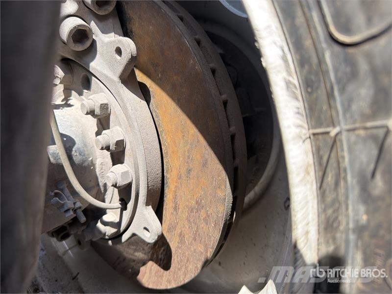 Freightliner Cascadia 125 6x4 Tractocamion con Dormitorio / T/A Cabezas tractoras