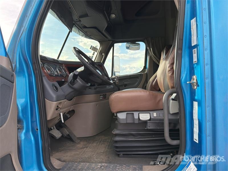 Freightliner Cascadia 125 6x4 Tractocamion con Dormitorio / T/A Sattelzugmaschinen