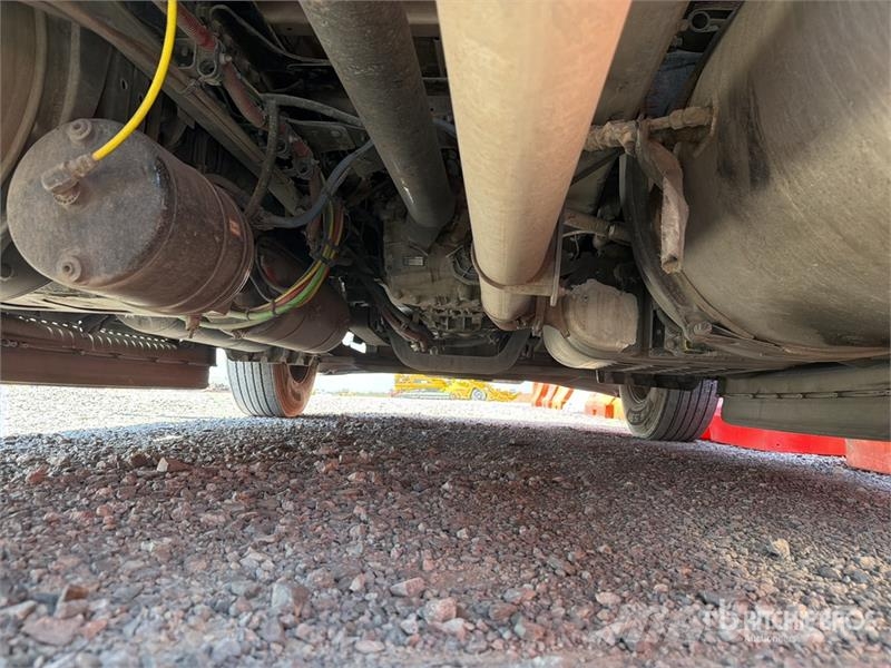 Freightliner Cascadia 126 6x4 Tractocamion con Dormitorio / T/A Tracteur routier