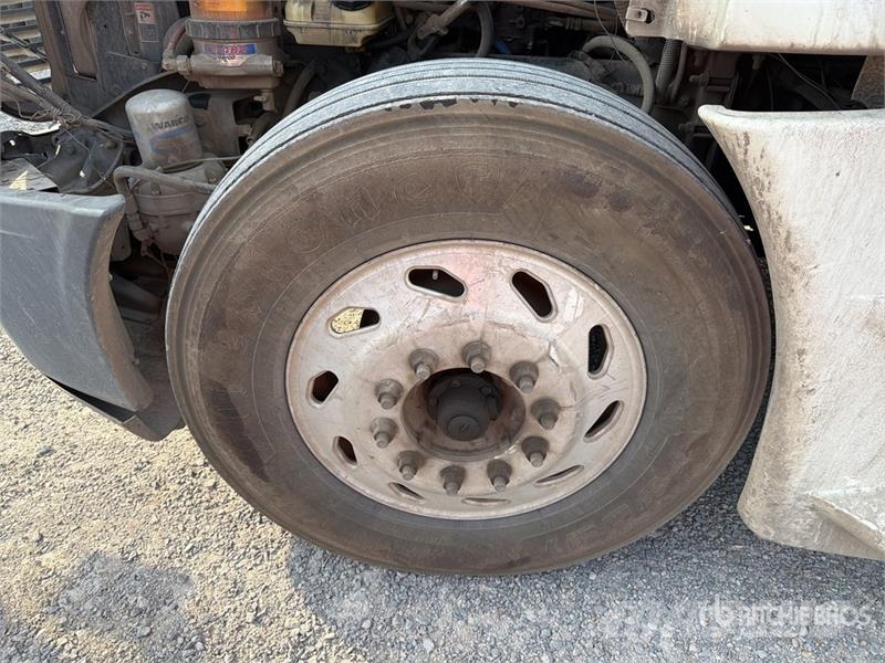 Freightliner Cascadia 125 6x4 Tractocamion con Dormitorio / T/A Sattelzugmaschinen