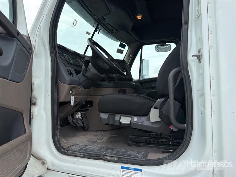 Freightliner Cascadia 125 曳引機組件