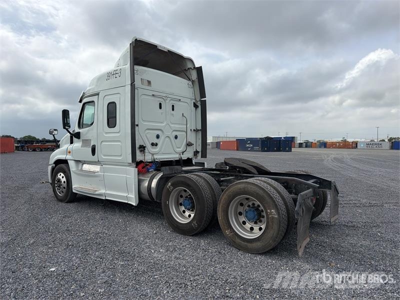 Freightliner Cascadia 125 曳引機組件