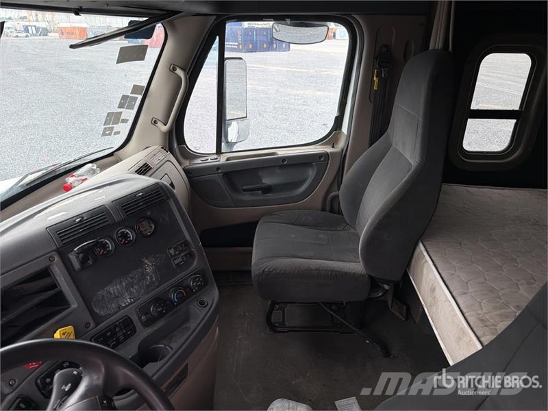 Freightliner Cascadia 125 曳引機組件
