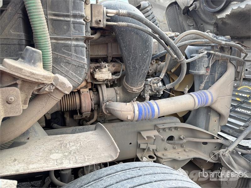 Freightliner Cascadia 125 6x4 Tractocamion con Dormitorio / T/A Sattelzugmaschinen
