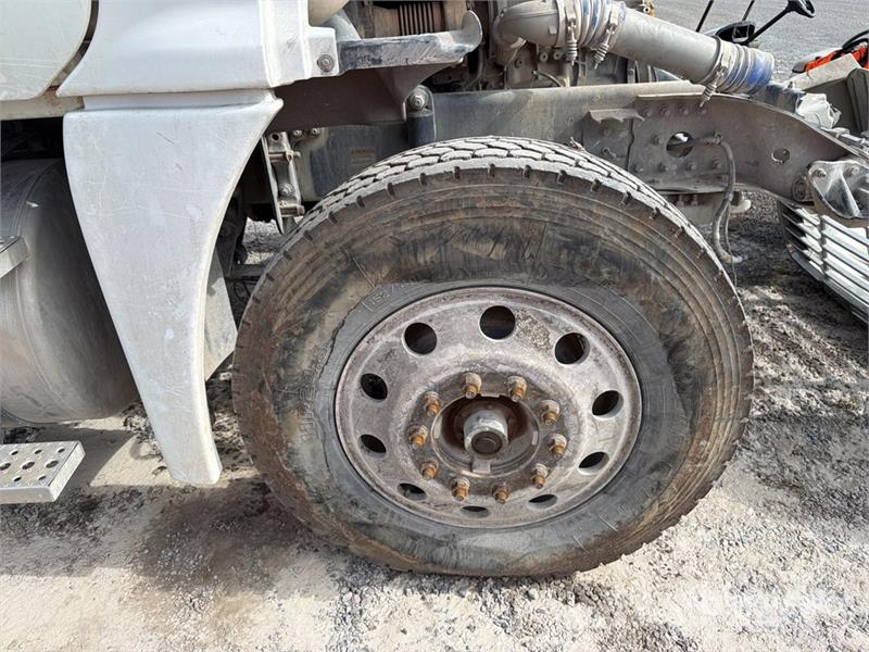 Freightliner Cascadia 125 Tractocamion con Dormitorio (INOPERAB Cabezas tractoras