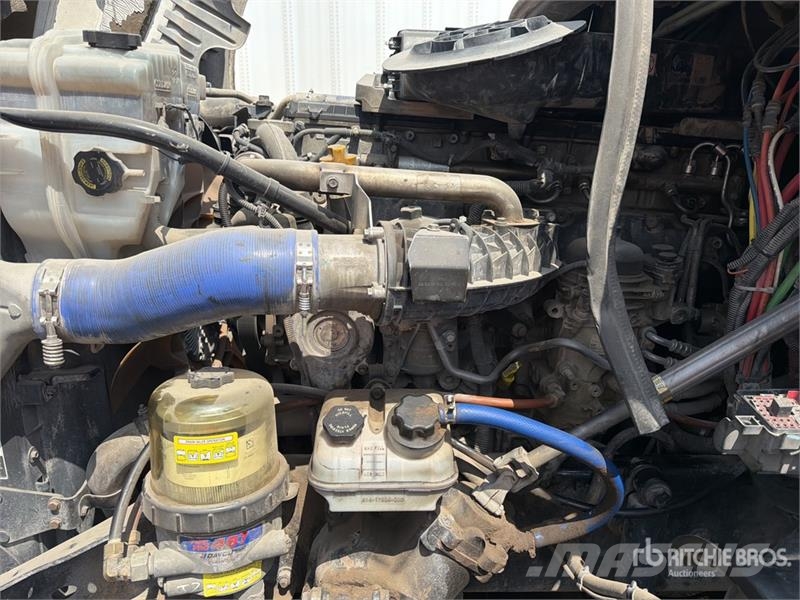 Freightliner Cascadia 125 6x4 Tractocamion con Dormitorio / T/A Cabezas tractoras