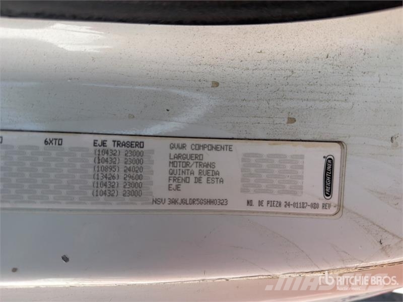 Freightliner Cascadia 125 6x4 Tractocamion con Dormitorio / T/A Cabezas tractoras