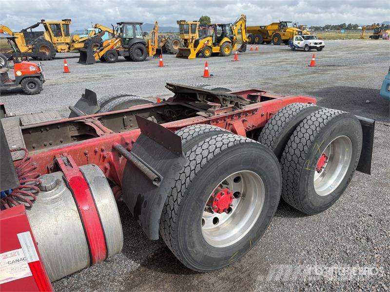 Freightliner Cascadia 125 6x4 Tractocamion con Dormitorio / T/A Tractor Units