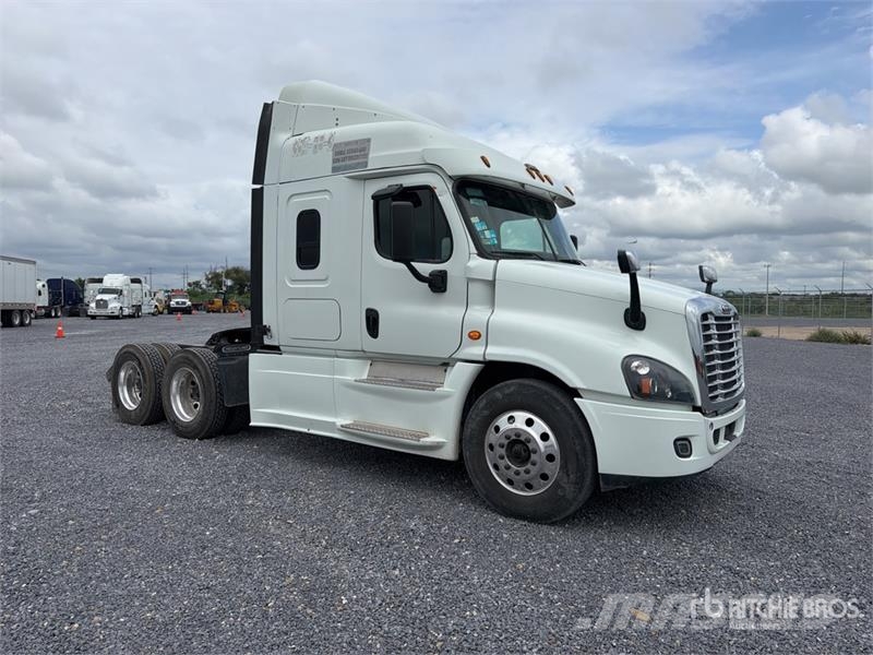 Freightliner Cascadia 125 曳引機組件