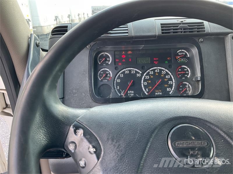 Freightliner Cascadia 20000 L 6x4 Camion Pipa de Agua / Water T Ūdens mašīnas