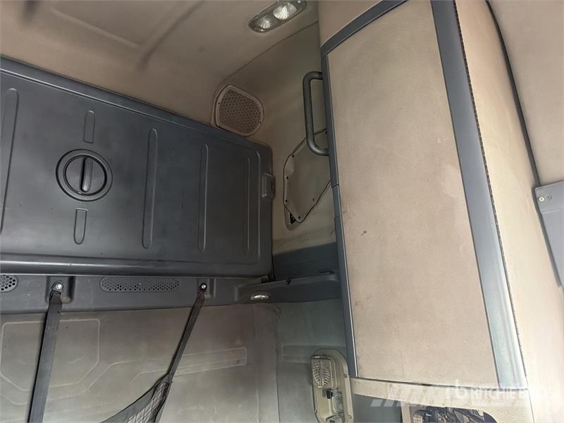 Freightliner Cascadia 125 6x4 Tractocamion con Dormitorio / T/A Sattelzugmaschinen