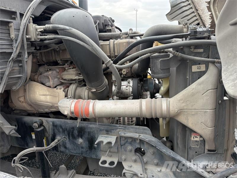 Freightliner Cascadia 125 Truck Tractor Units