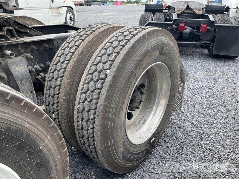 Freightliner Cascadia 125 Vlačilci