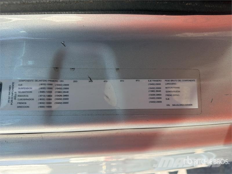 Freightliner Cascadia 125 6x4 Tractocamion con Dormitorio / T/A Cabezas tractoras