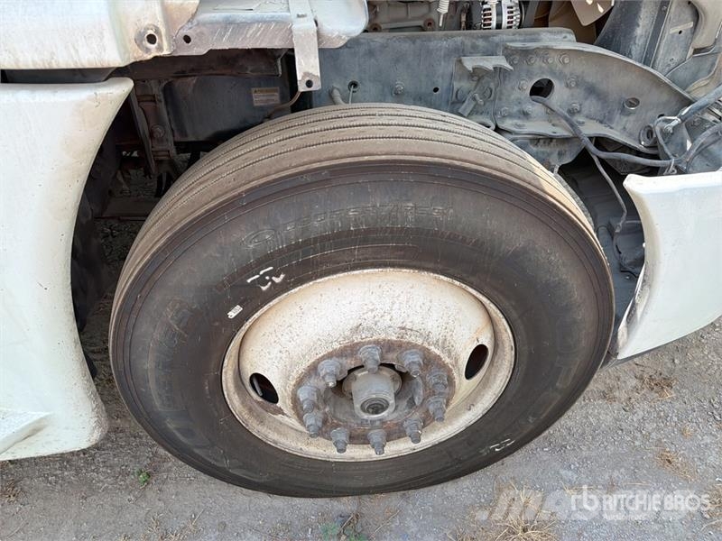 Freightliner Cascadia 125 6x4 Tractocamion con Dormitorio / T/A Cabezas tractoras