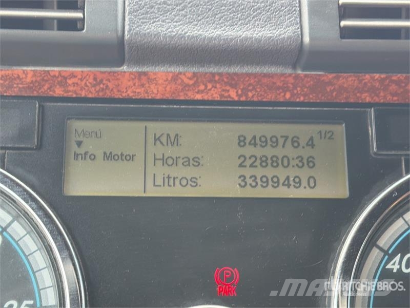 Freightliner Cascadia 125 6x4 Tractocamion con Dormitorio / T/A Nyergesvontatók