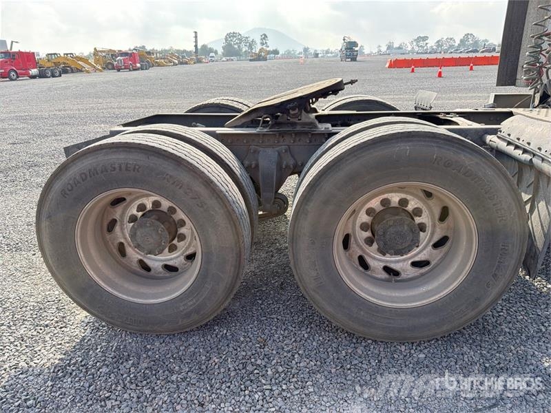 Freightliner Cascadia 125 6x4 Tractocamion con Dormitorio / T/A Sattelzugmaschinen