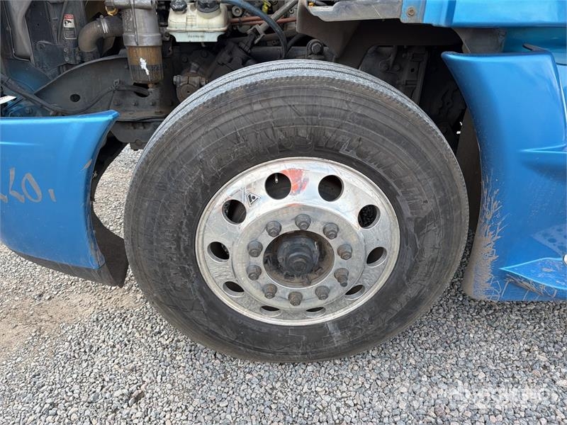 Freightliner Cascadia 125 6x4 Tractocamion con Dormitorio / T/A Sattelzugmaschinen
