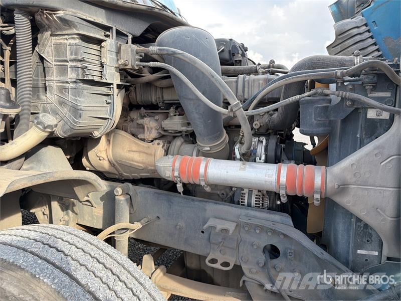 Freightliner Cascadia 125 6x4 Tractocamion con Dormitorio / T/A Sattelzugmaschinen