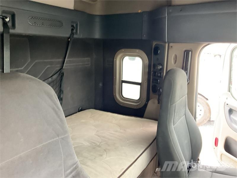 Freightliner Cascadia 125 Truck Tractor Units